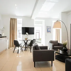  Appartamento Modern And Lovely Next To Subway Station