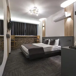 Dewy 3*, İzmir Türkiye